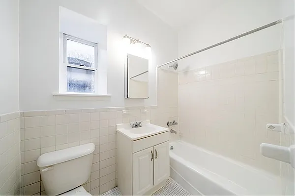 Rented by Douglas Elliman | media 15