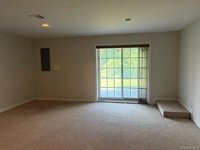 1403 Scarborough Dr — Photo 26
