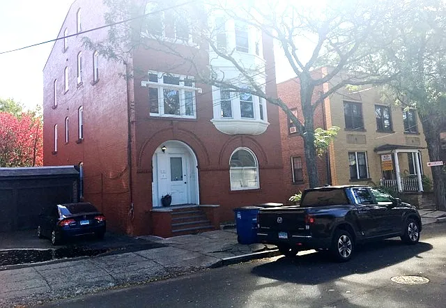 175 Chestnut St #2 — Photo 28