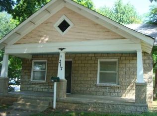 217 W Olive St, Bolivar, MO 65613