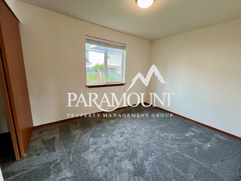 2261 SE Abernathy Ct — Photo 9