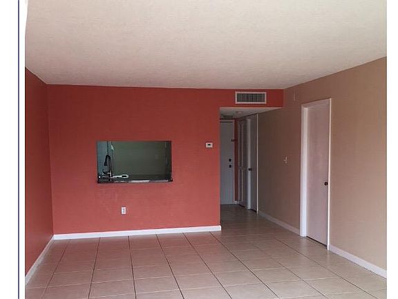 4th image of 9320 Fontainebleau Blvd APT B607