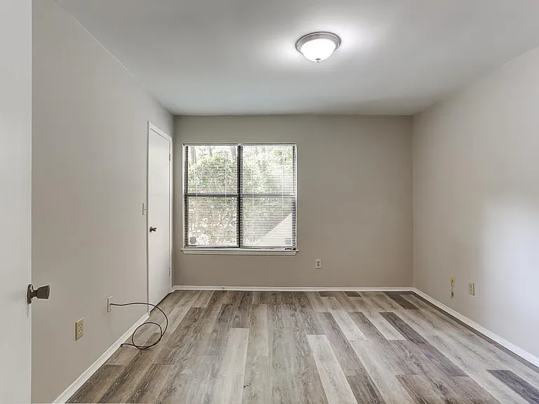 2512 Huntingdon Chase — Photo 8
