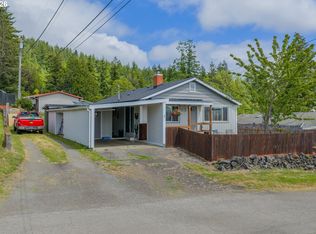 1543 19th St, Myrtle Point, OR 97458