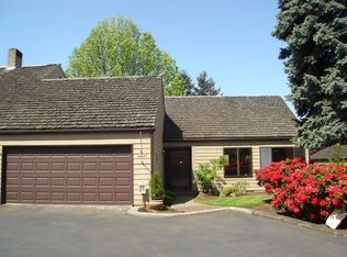 12607 NE Shaver St, Portland, OR 97230
