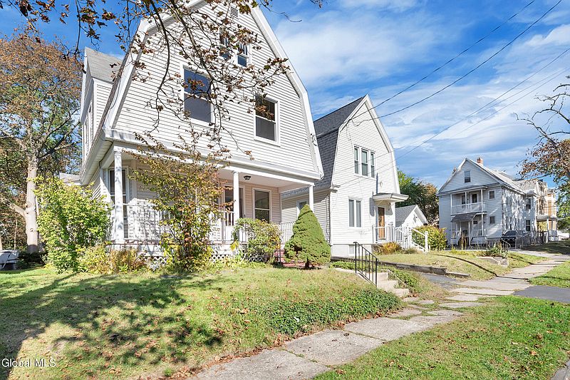 4th image of 108 Elmer Avenue