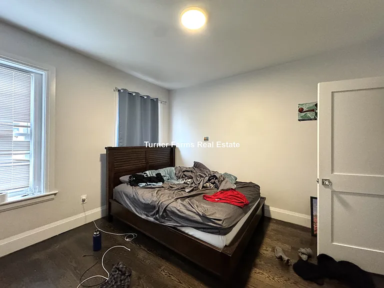7R Strathmore Rd #3R — Photo 17