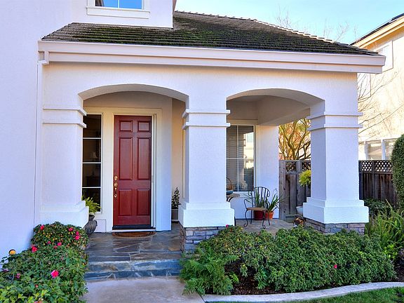 2nd image of 5826 Cannes Pl
