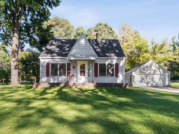 779 S Dearing Rd, Midland, MI 48640