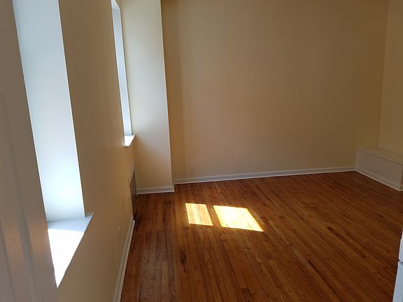 2nd image of 1113 1st Ave #1C