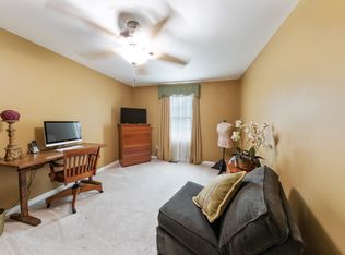 901 Dielman Rd, Saint Louis, MO 63132