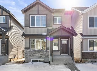 20711 43rd Ave NW, Edmonton, AB