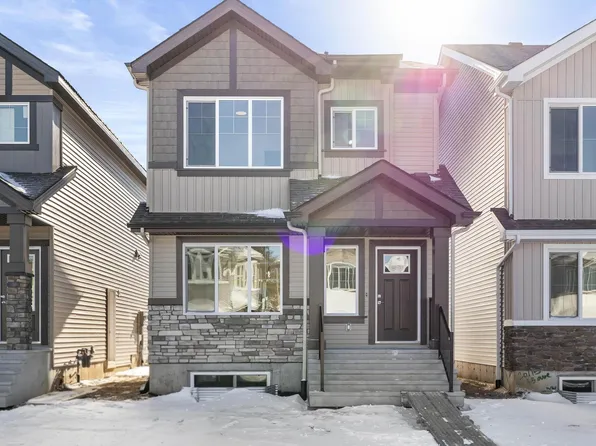 20711 43rd Ave NW, Edmonton, AB T6M 0R8