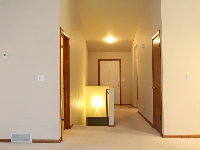 762 Kaitlyn Cir — Photo 3