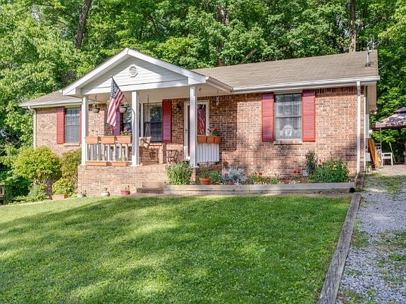 3rd image of 1008 Tyree Ct N