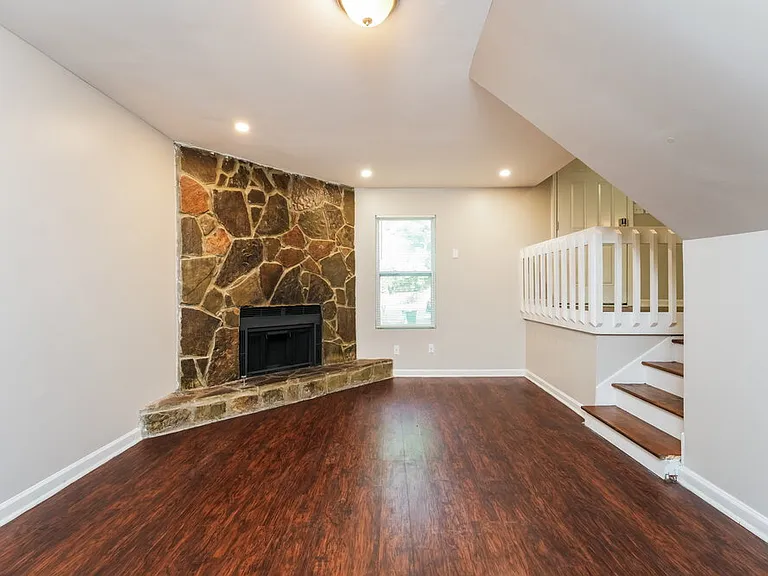 5394 Greenhedge Ct — Photo 11