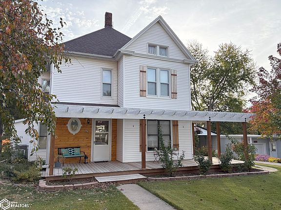 2nd image of 1010 Highland Ave