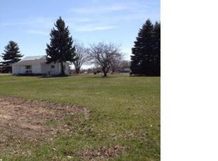 6875 W Grand River Rd, Fowlerville, MI 48836