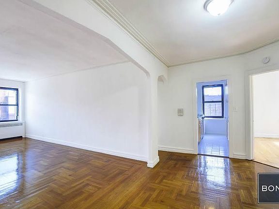 2nd image of 145 Seaman Ave APT 5D