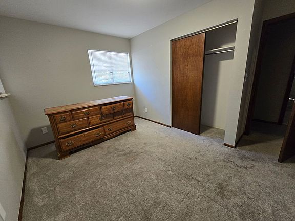 4th image of 512 Alpine St #3