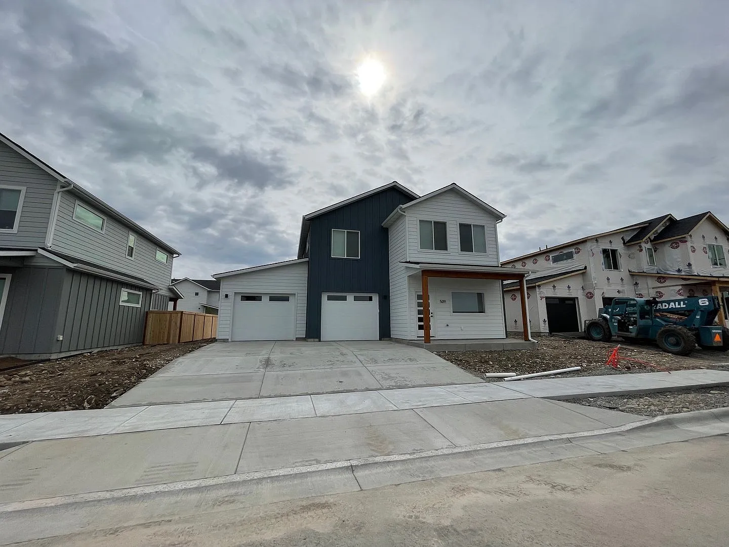 Discover Your Ideal Montana Home at 513 Spaniel Lane Now Available for Rent! (Images of Similar U... — Photo 1
