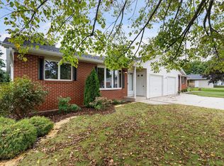 218 W Willow Ave, Cedar Grove, WI 53013