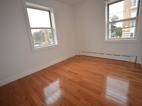 3rd image of 28-03 45th St #2R