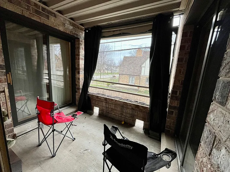 5200 N Diversey Blvd — Photo 9