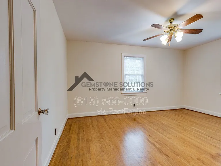 715 Hillsboro Rd — Photo 26