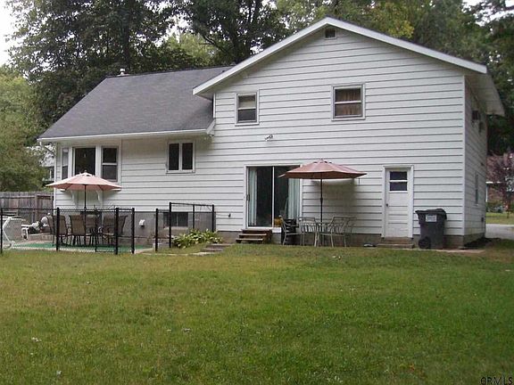 3rd image of 14 Settlers Ln