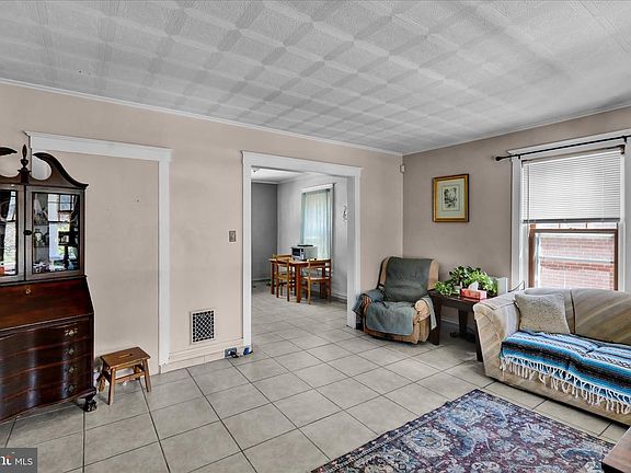 5th image of 6 Alsace Ct