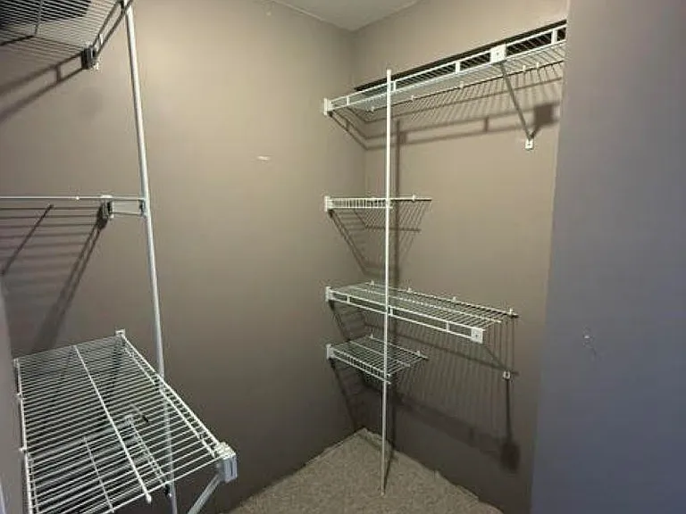 16XX Plateau Cres — Photo 23