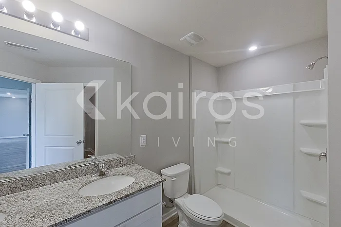 102 Kyles Dr — Photo 16