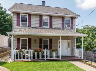 10 Fairview Rd, Oyster Bay, NY 11771