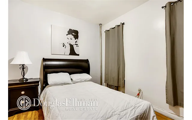 Rented by Douglas Elliman | media 29