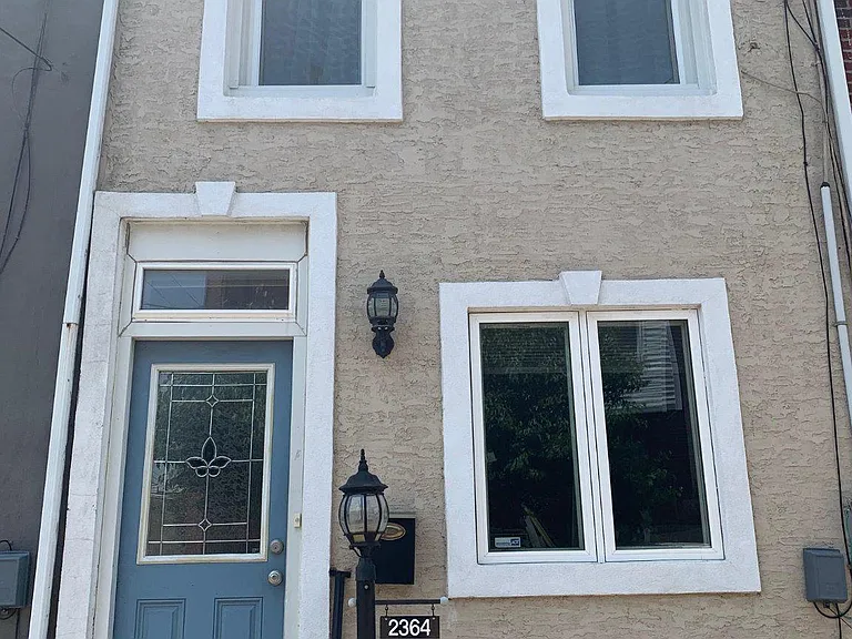 2364 E Fletcher St — Photo 1