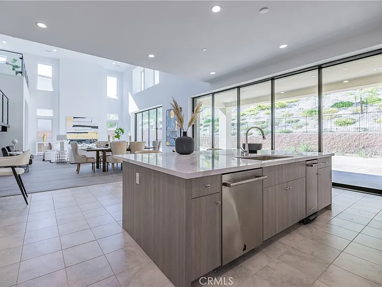 20337 W Aberdeen Ln — Photo 17