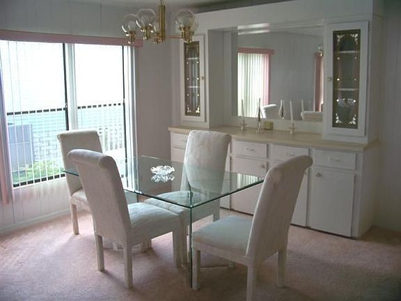 4th image of 463 Peachtree Dr