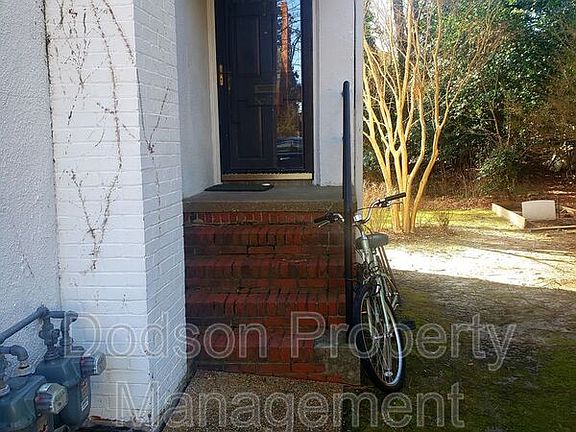 2nd image of 508B Newport Ave