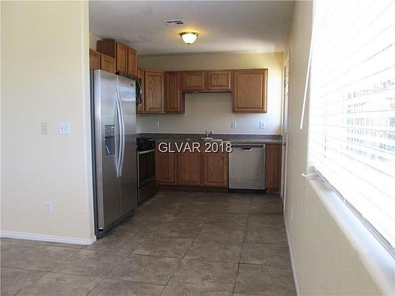 4th image of 2909 Howard Dr