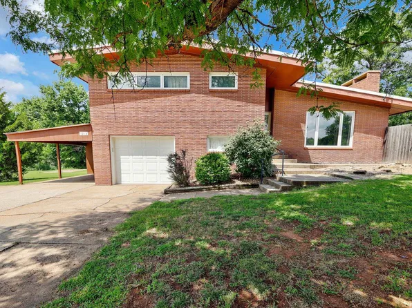 1213 N Walnut St, Kingman, KS 67068