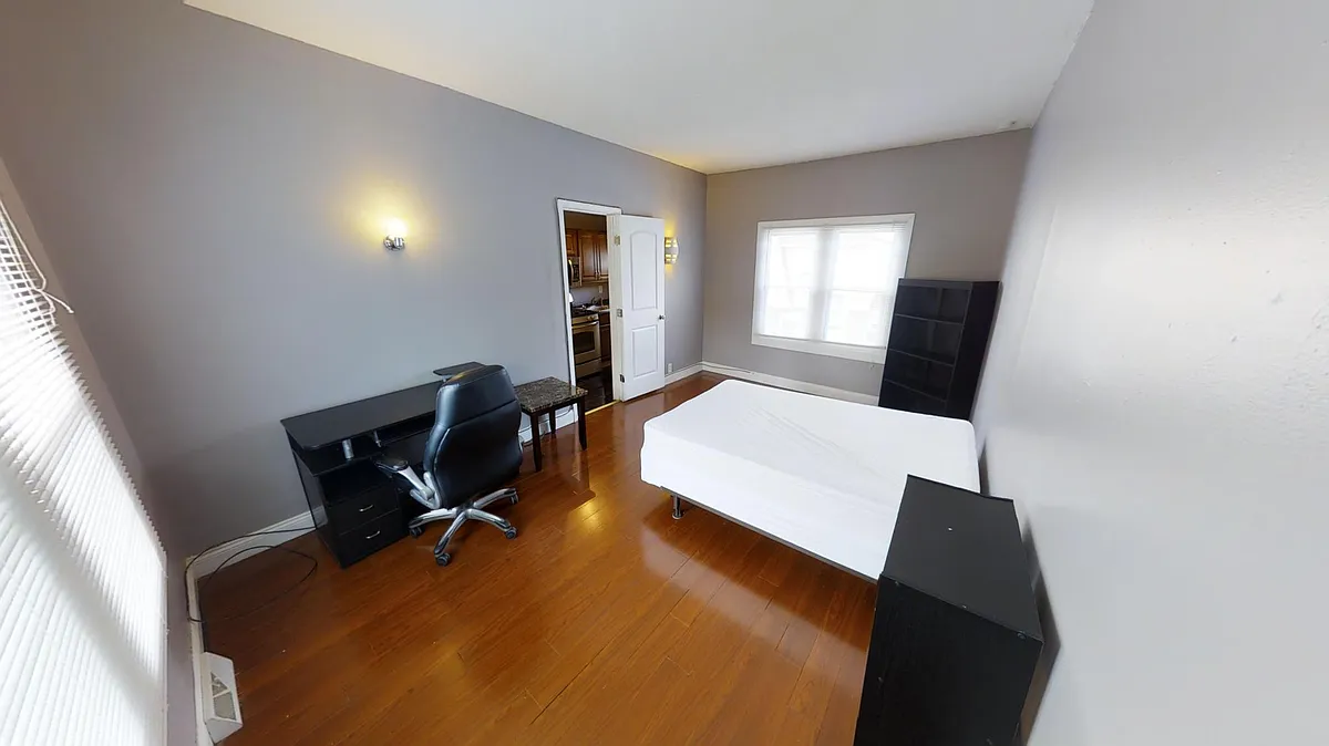 Building Photo - 327 Westcott St #3