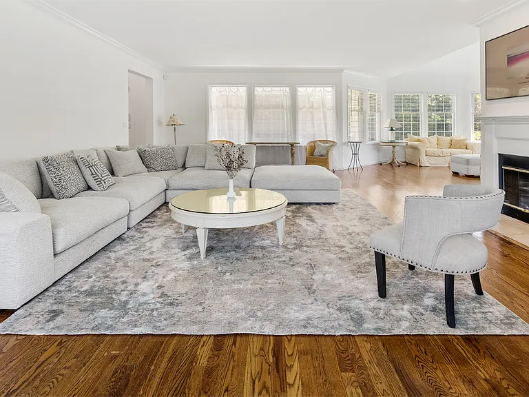 105 Mill Creek Close — Photo 10