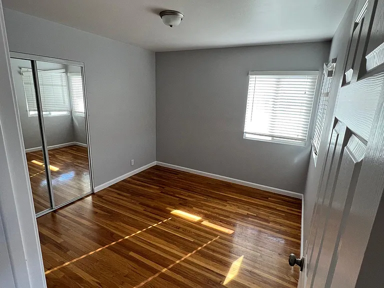 11761 Dino Pl — Photo 3