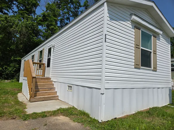 225 Robin Dr, Elsmere, KY 41018
