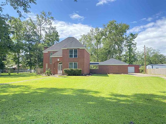 2nd image of 1403 Dawnwood Dr