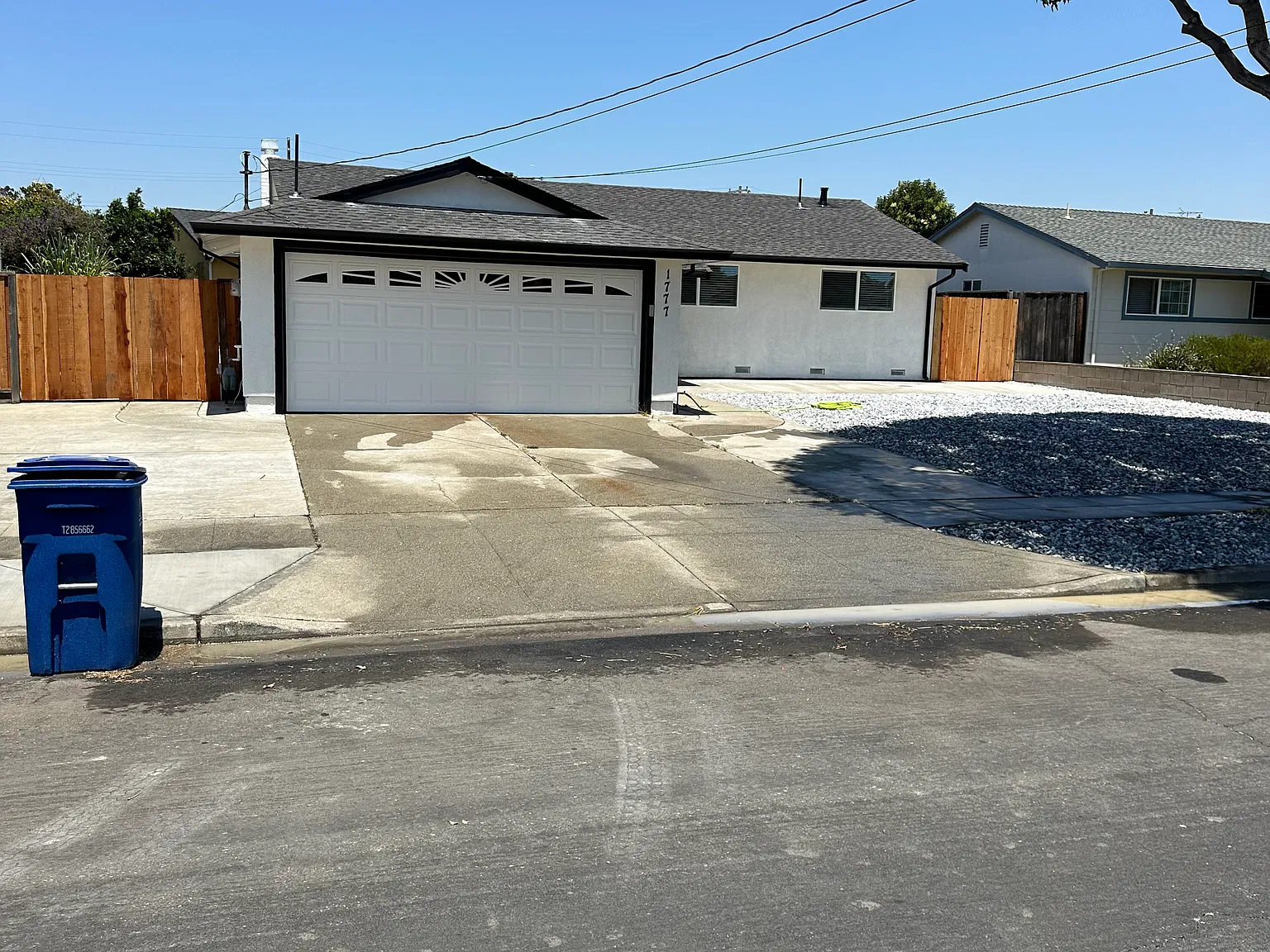 4 bed, 1232 sqft, $4,600 — Photo 2