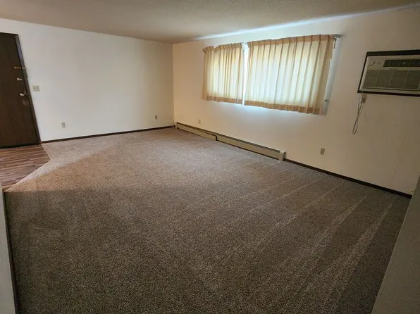1508 1st Ave NW, 1508 1st Ave NW #5, Mandan, ND 58554