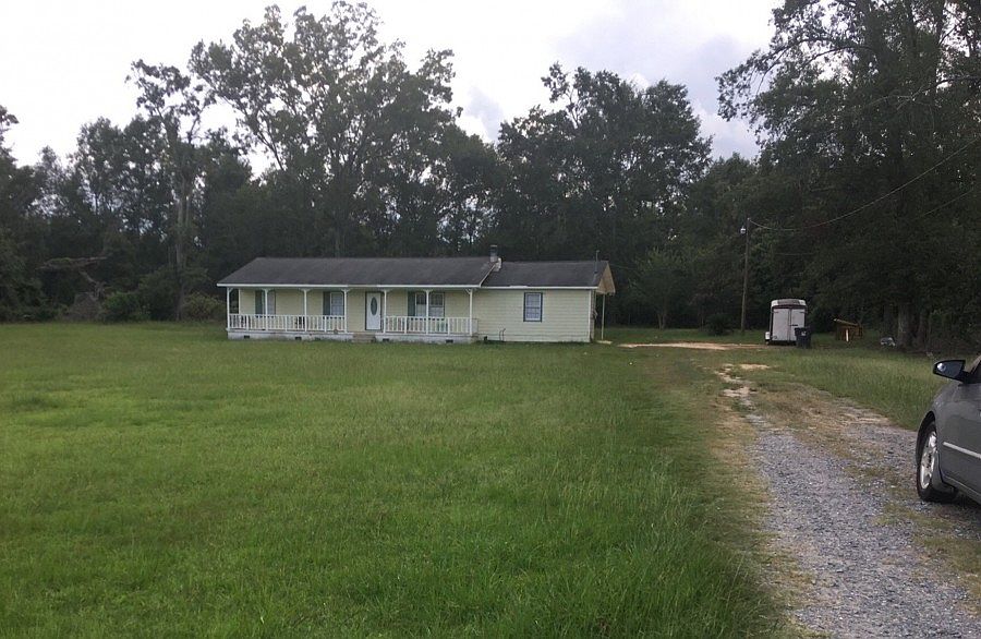2nd image of 2105 Liberty Expy