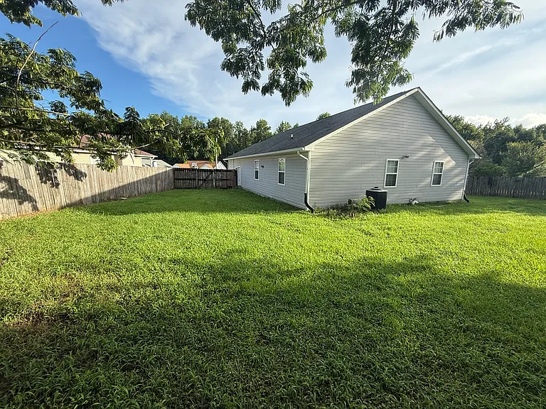 260 Pollard Dr — Photo 14